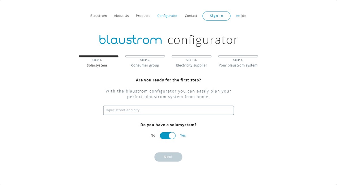 Configurator start: the blaustrom configurator heading, the four-step bar, an address field and a Do you have a solarsystem? switch